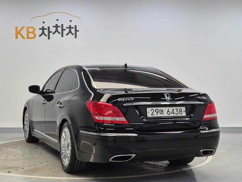 HYUNDAI Ecuus (New Model) VS380