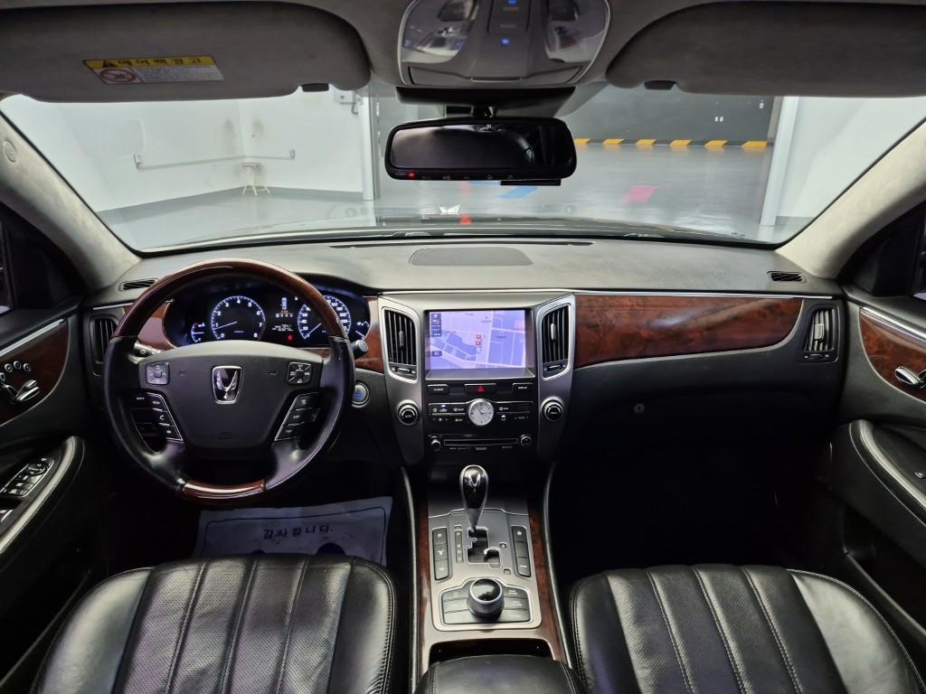 HYUNDAI Ecuus (New Model) VS380