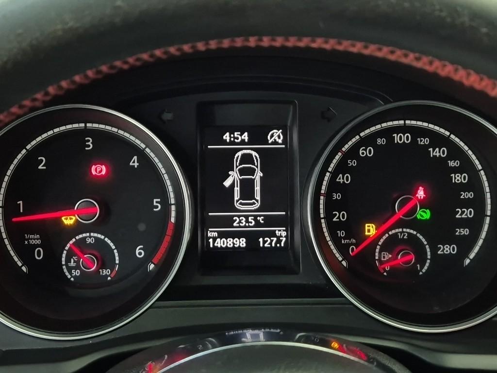 VOLKSWAGEN Scirocco (3rd Generation) 2.0 TDI