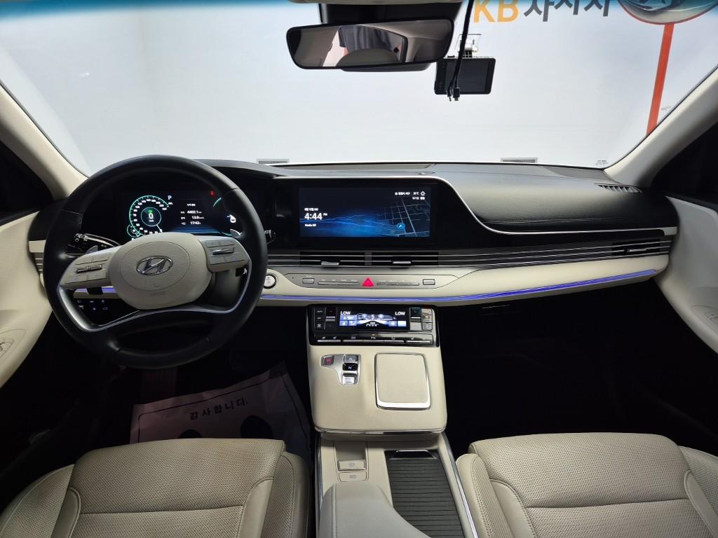 HYUNDAI The New Grandeur IG Hybrid 2.4 HEV