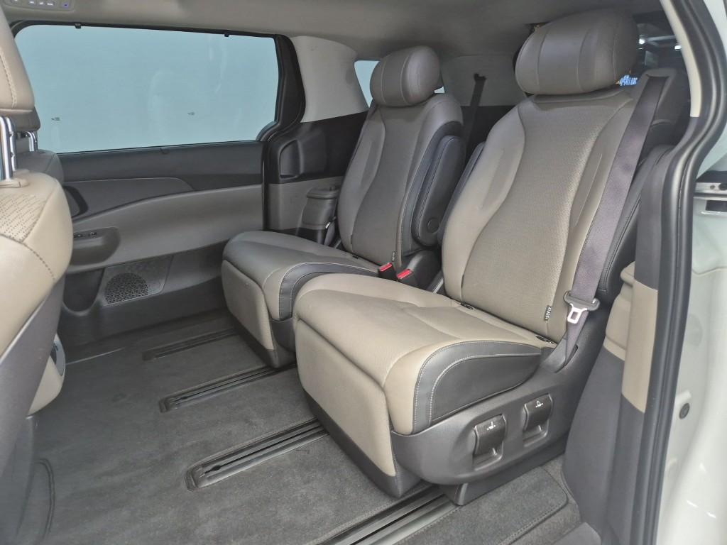Kia Carnival, 2025, фотография 12