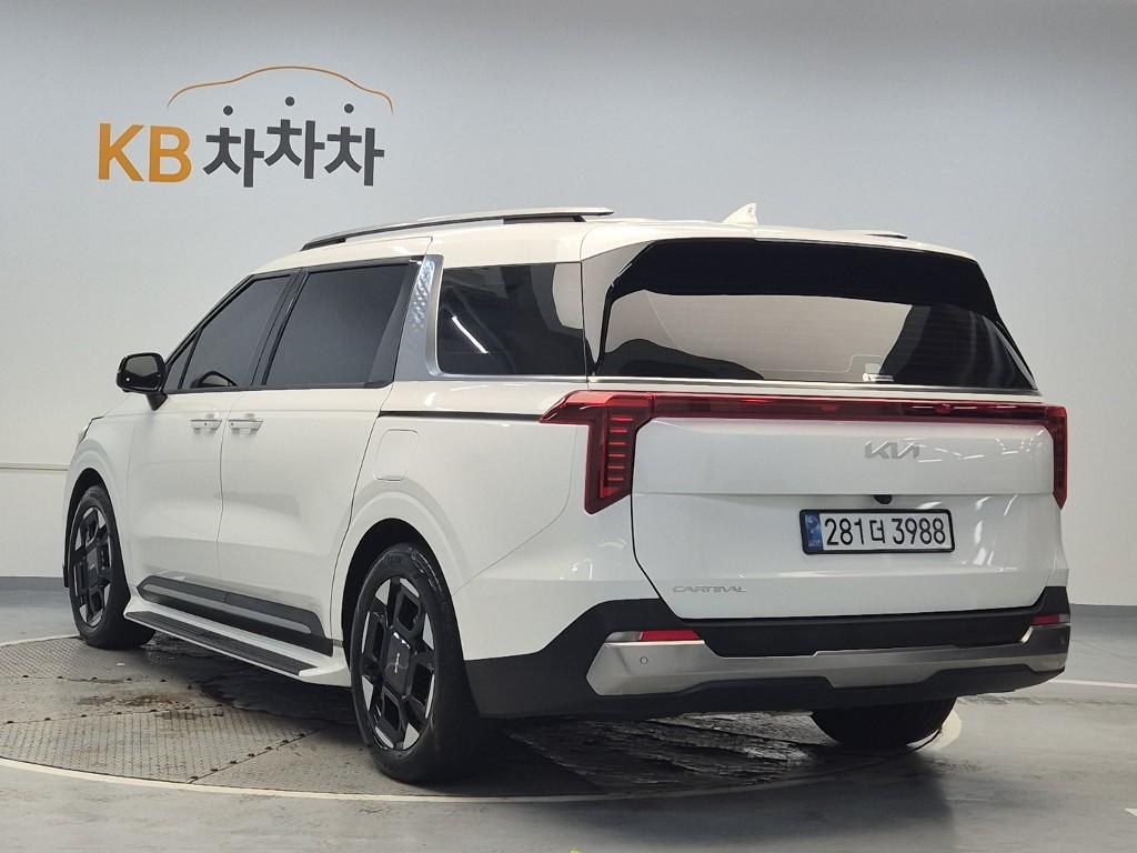 Kia Carnival, 2025, фотография 2