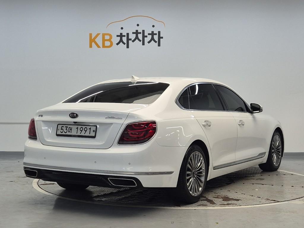 KIA The K9 3.8