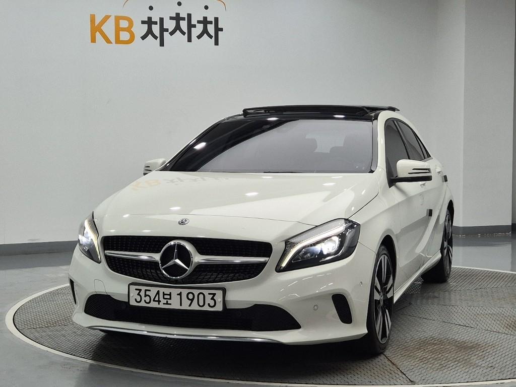 BENZ A-Class (3rd Generation) A200