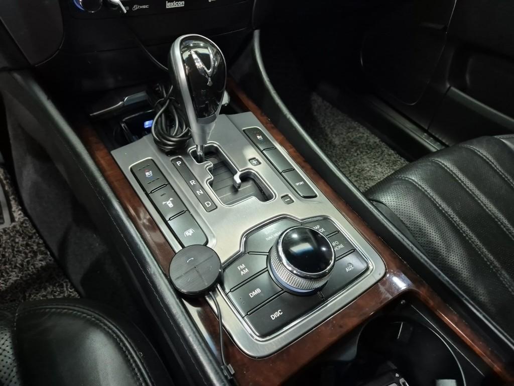 HYUNDAI Ecuus (New Model) VS380