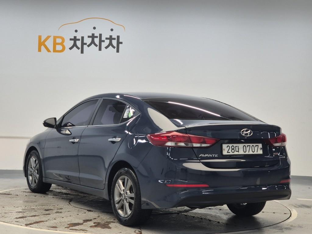 HYUNDAI Avante AD 1.6 GDI