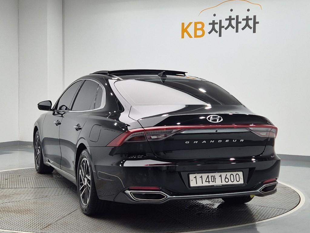 HYUNDAI The New Grandeur IG LPi 3.0