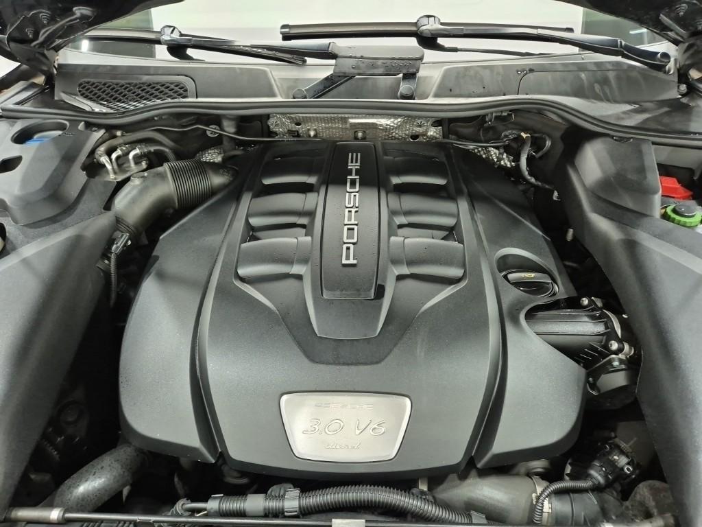 PORSCHE Cayenne (2nd Generation) Diesel 3.0