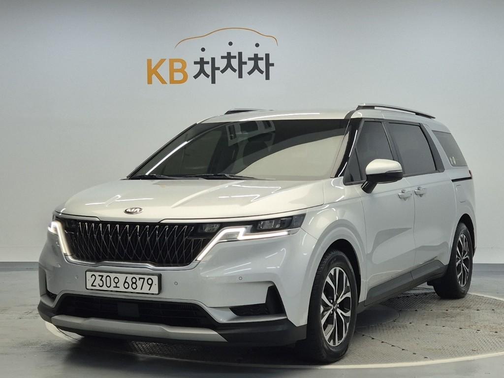 KIA New Carnival 9-Seater Diesel