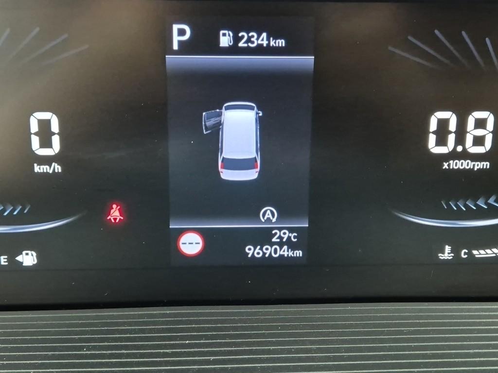 HYUNDAI Staria 2.2 Diesel Tourer 9-Seater 2W