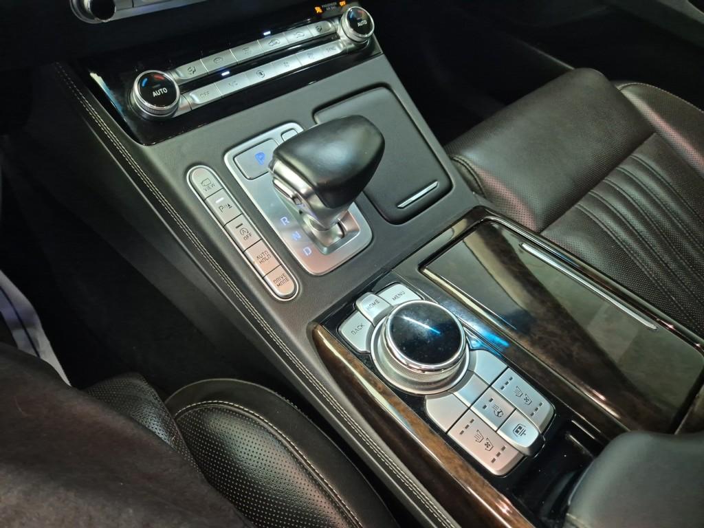 GENESIS G90 3.8 AWD