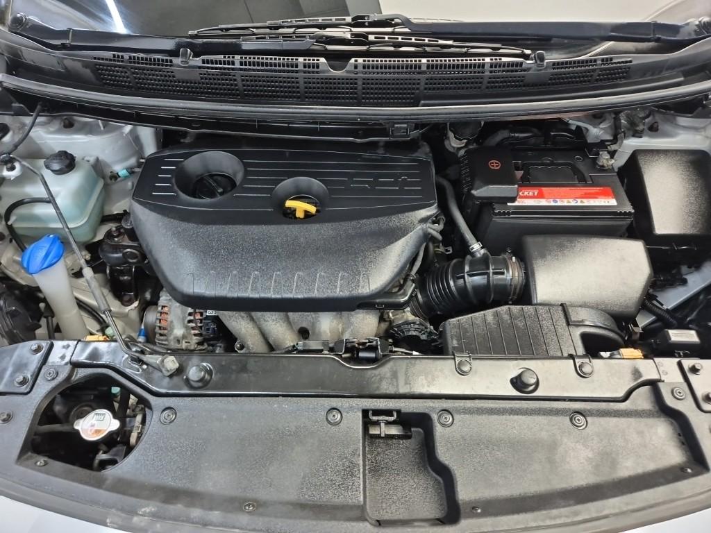 KIA The New Carens 2.0 LPi 7-Seater