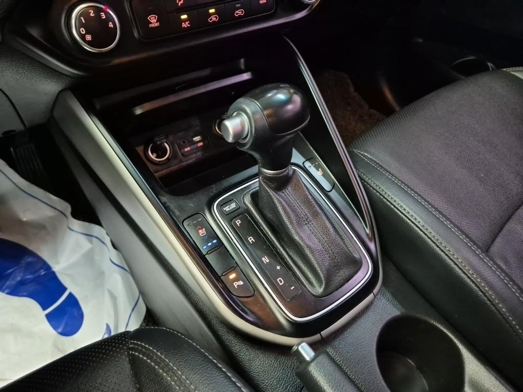 KIA The New Carens 2.0 LPi 7-Seater