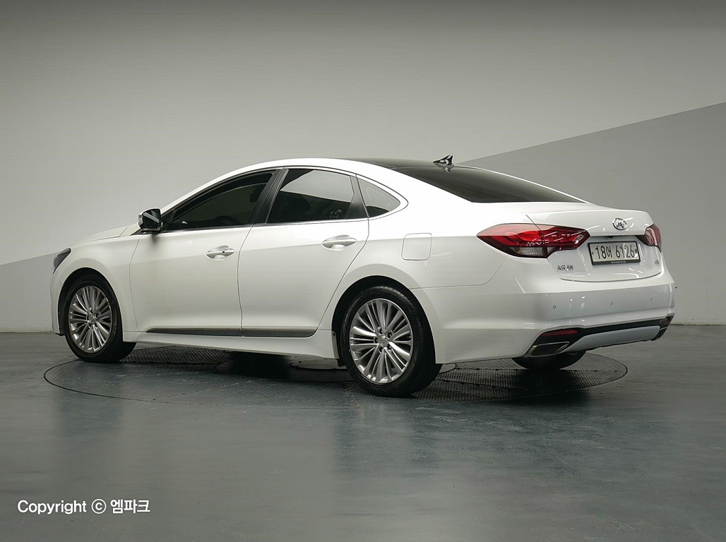 HYUNDAI Aslan G330