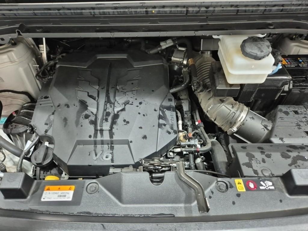 HYUNDAI Staria 3.5 LPG Cargo 3-Seater