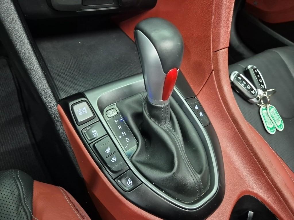 HYUNDAI Veloster (New Model) 1.4 Turbo