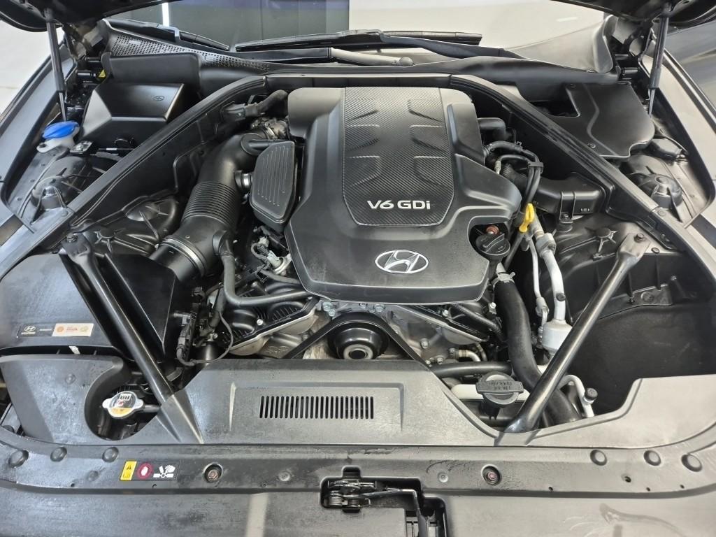 HYUNDAI Genesis DH G330