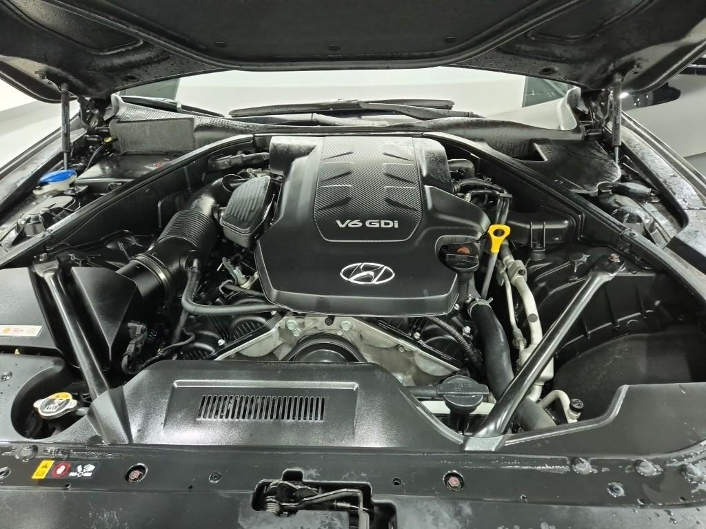 HYUNDAI Genesis DH G330