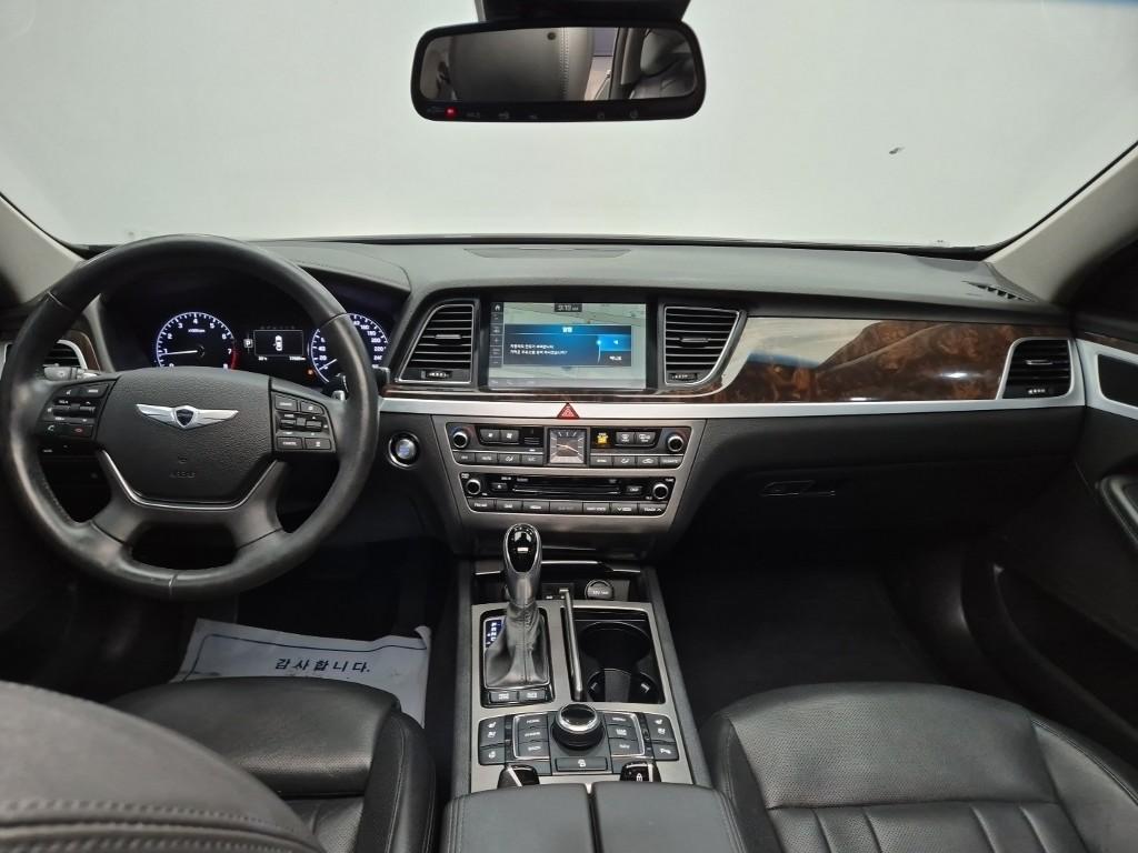 HYUNDAI Genesis DH G330