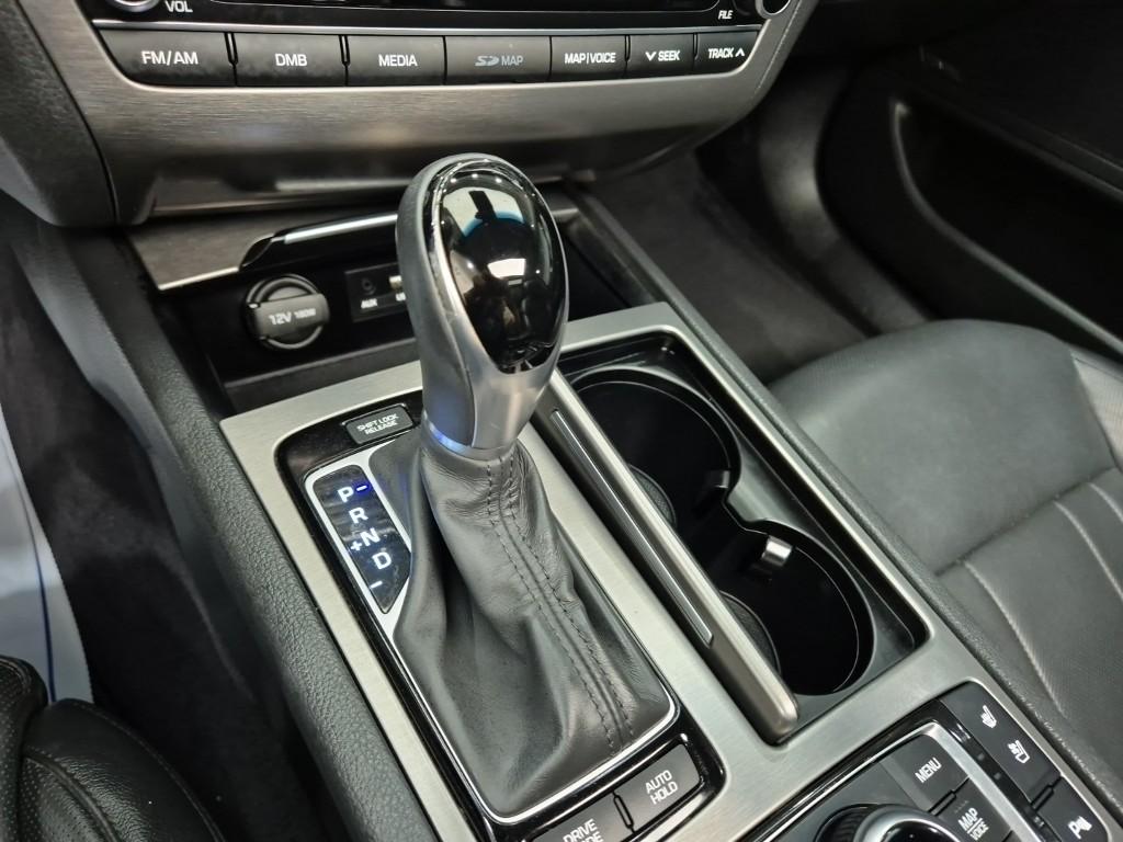 HYUNDAI Genesis DH G330