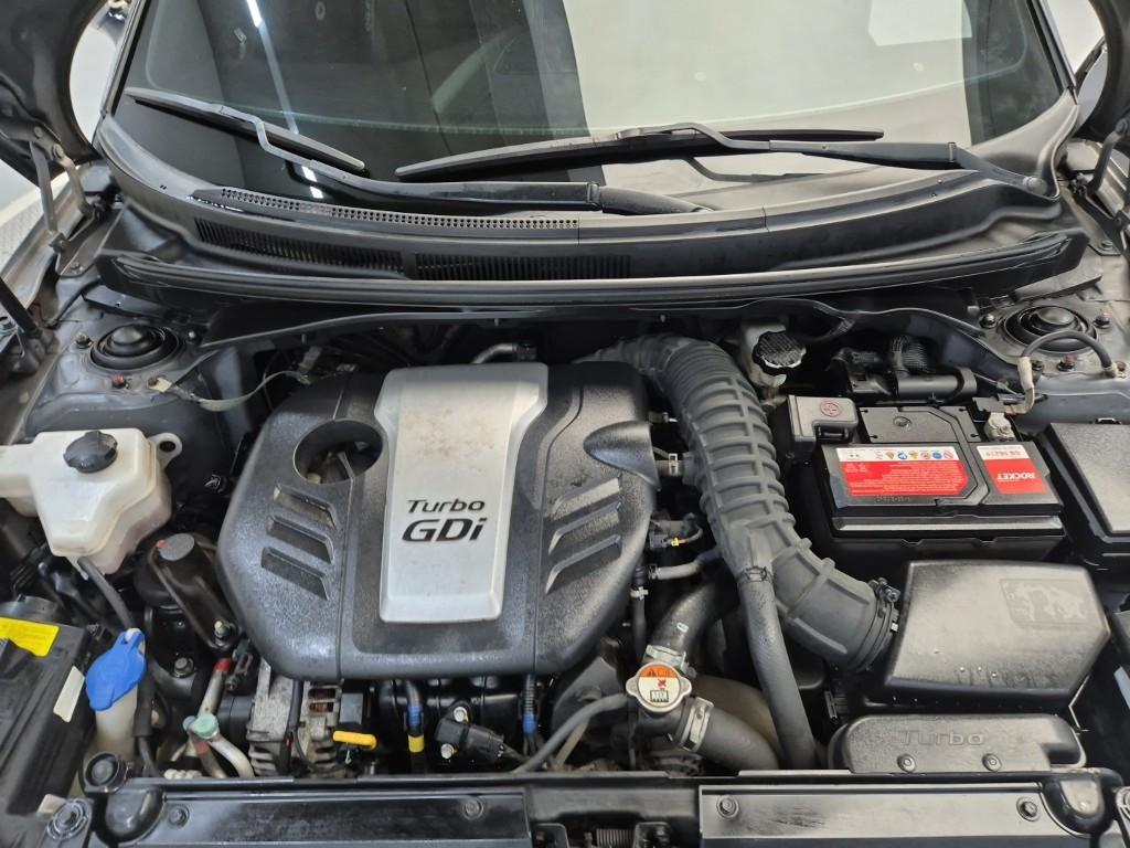 HYUNDAI The New Veloster 1.6 Turbo GDI
