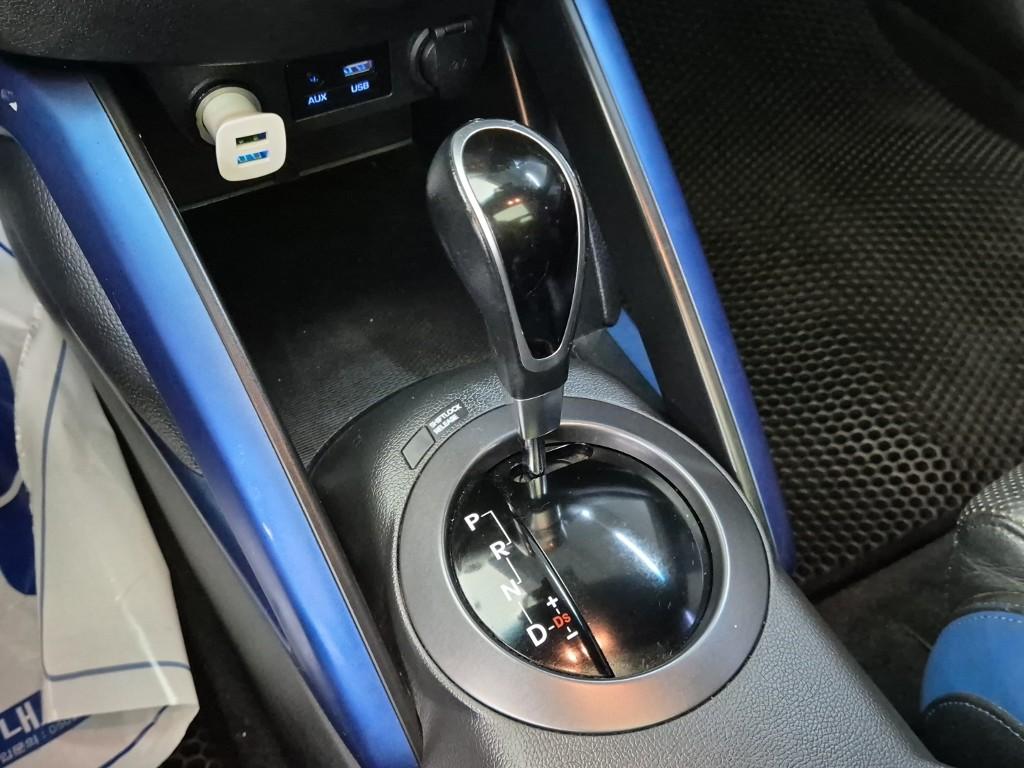 HYUNDAI The New Veloster 1.6 Turbo GDI
