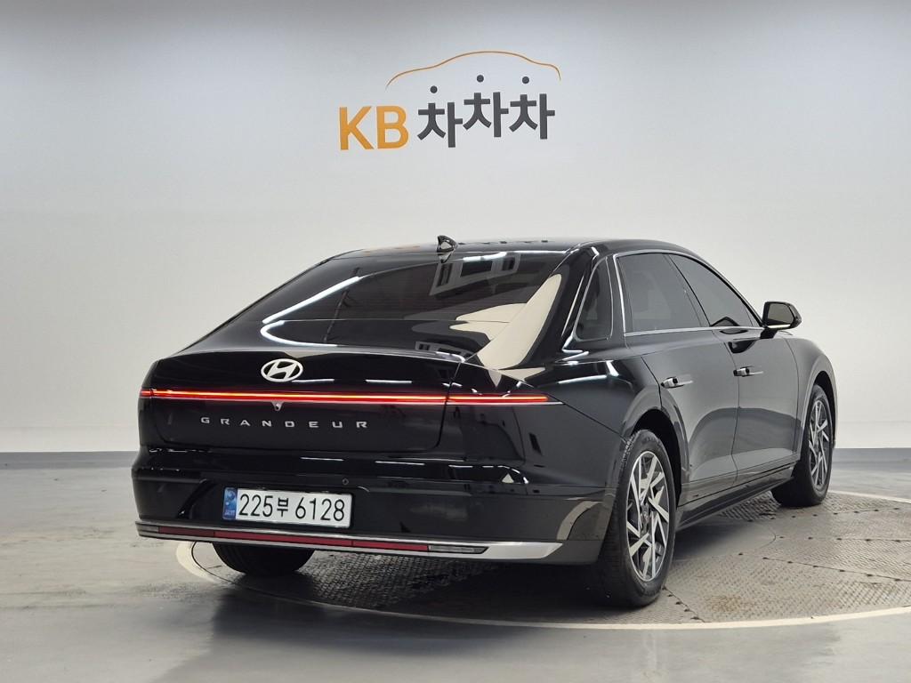 HYUNDAI The All New Grandeur Hybrid 1.6 Hybrid