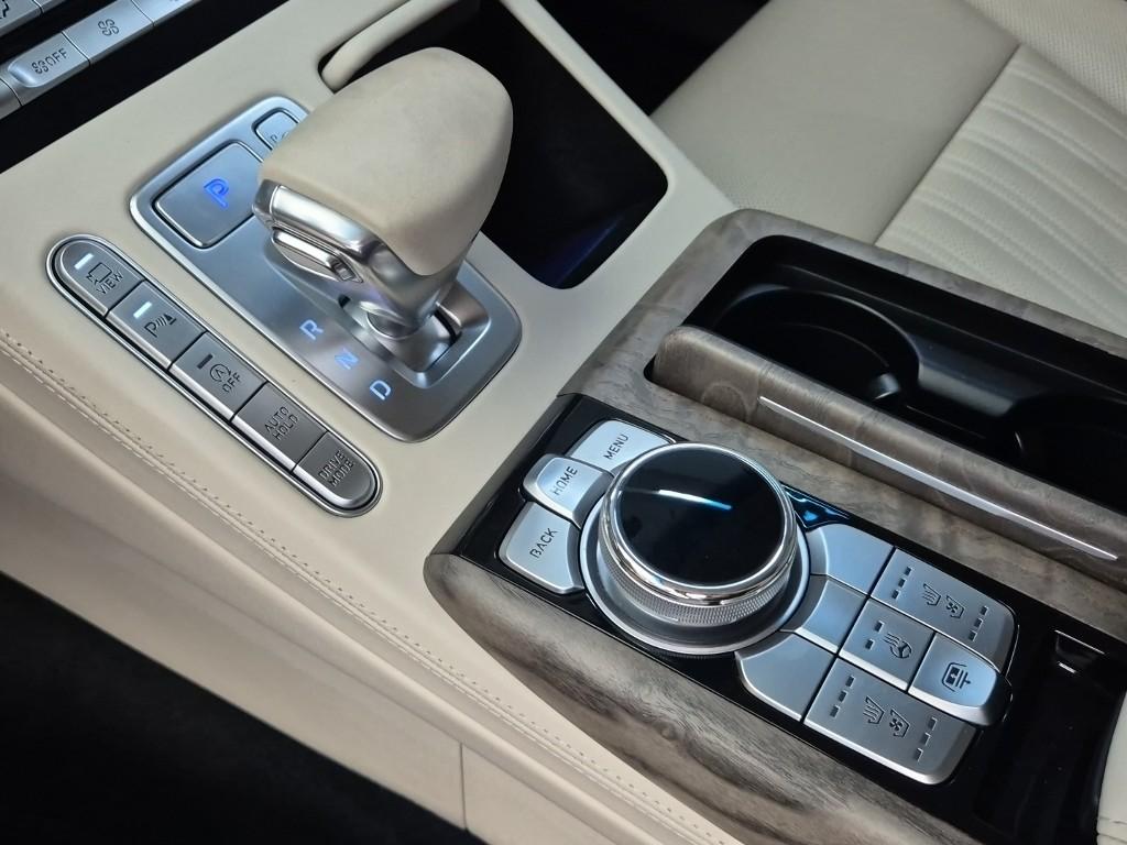 GENESIS G90 3.8 AWD
