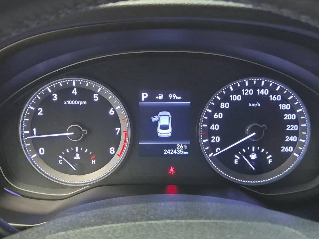 HYUNDAI Grandeur IG 2.4 GDI