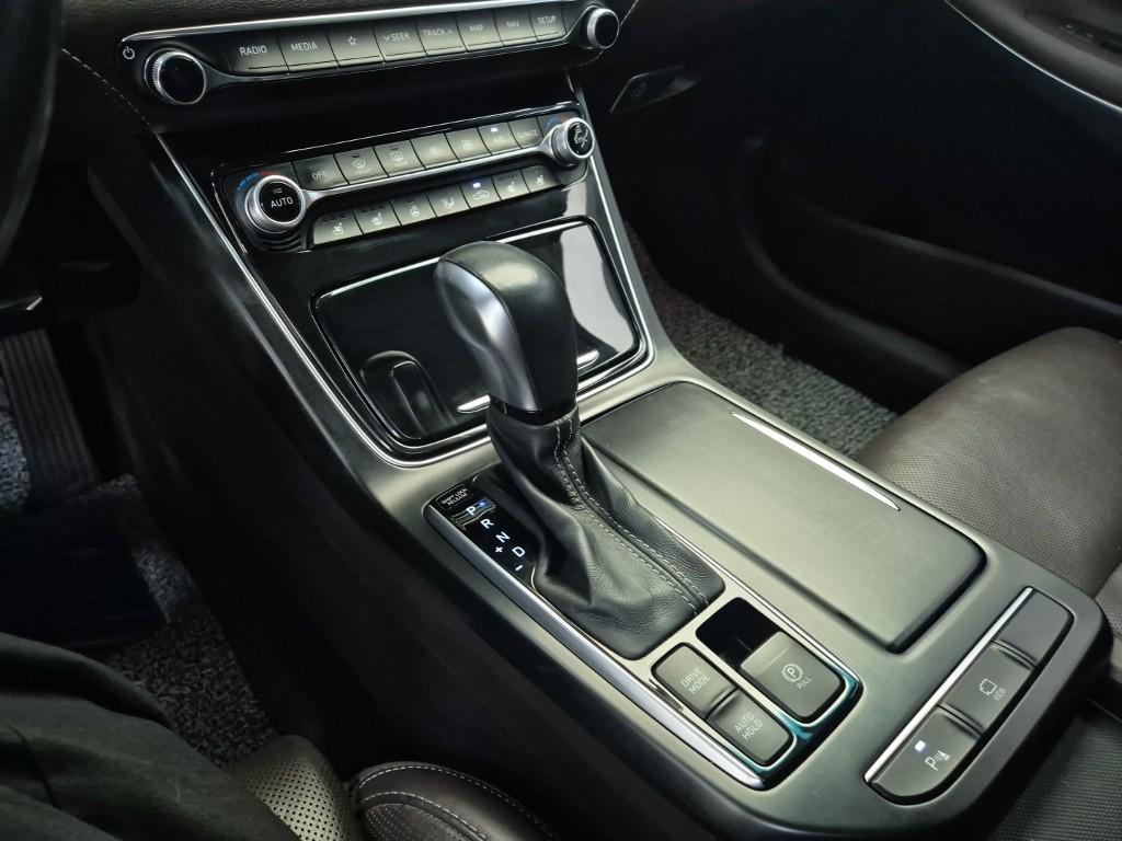 HYUNDAI Grandeur IG 2.4 GDI