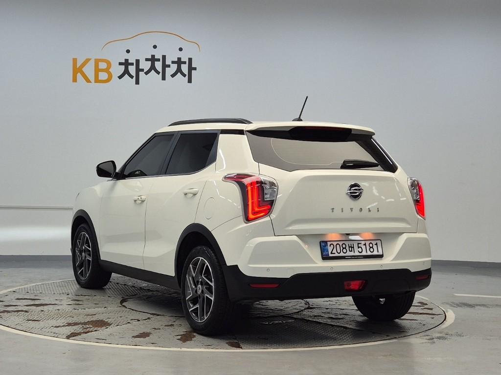 KG MOBILITY(SSANGYONG) Very New Tivoli 1.5 Gasoline 2WD