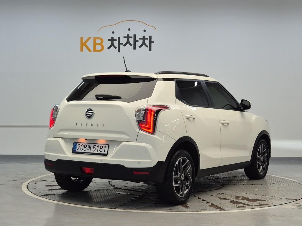 KG MOBILITY(SSANGYONG) Very New Tivoli 1.5 Gasoline 2WD