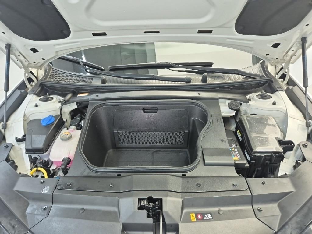 HYUNDAI Ioniq 6 Long Range 2WD