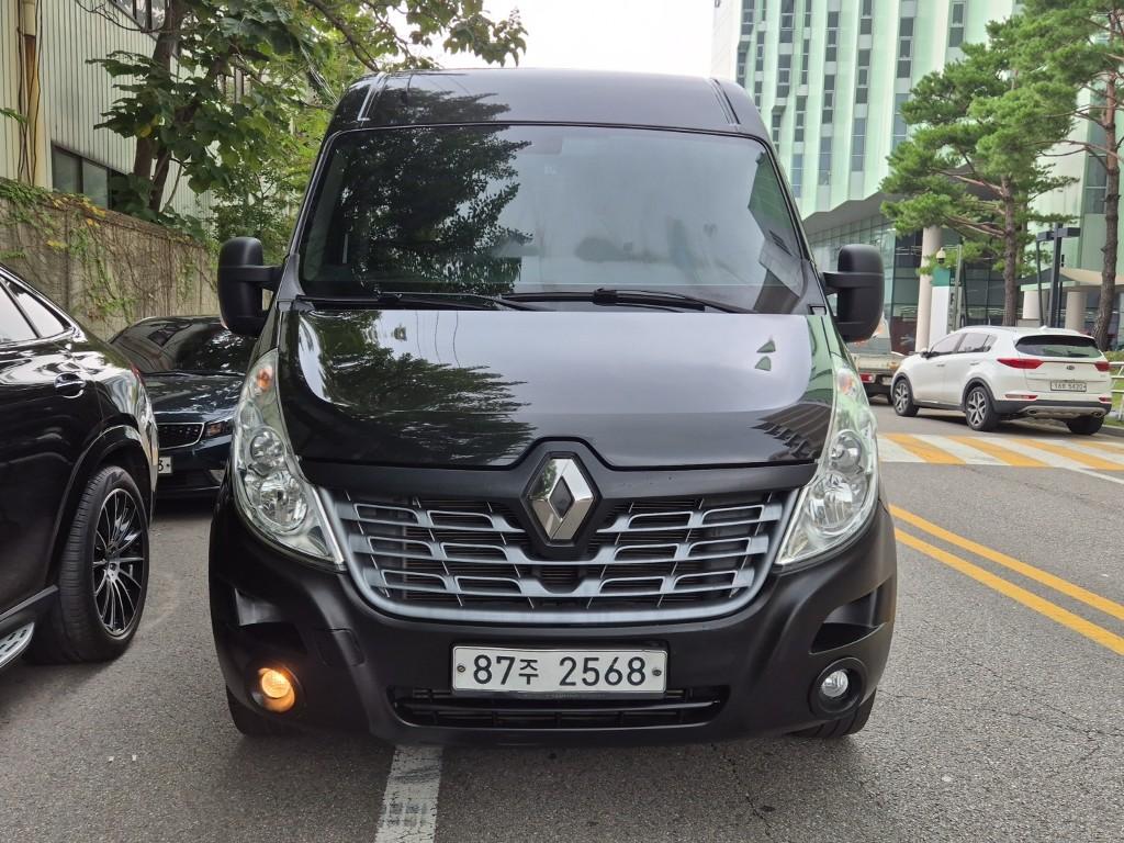 RENAULT(SAMSUNG) Master Van