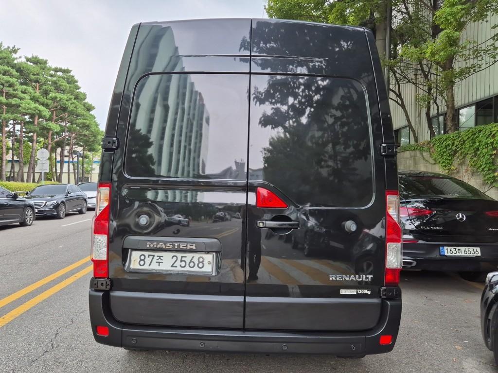 RENAULT(SAMSUNG) Master Van