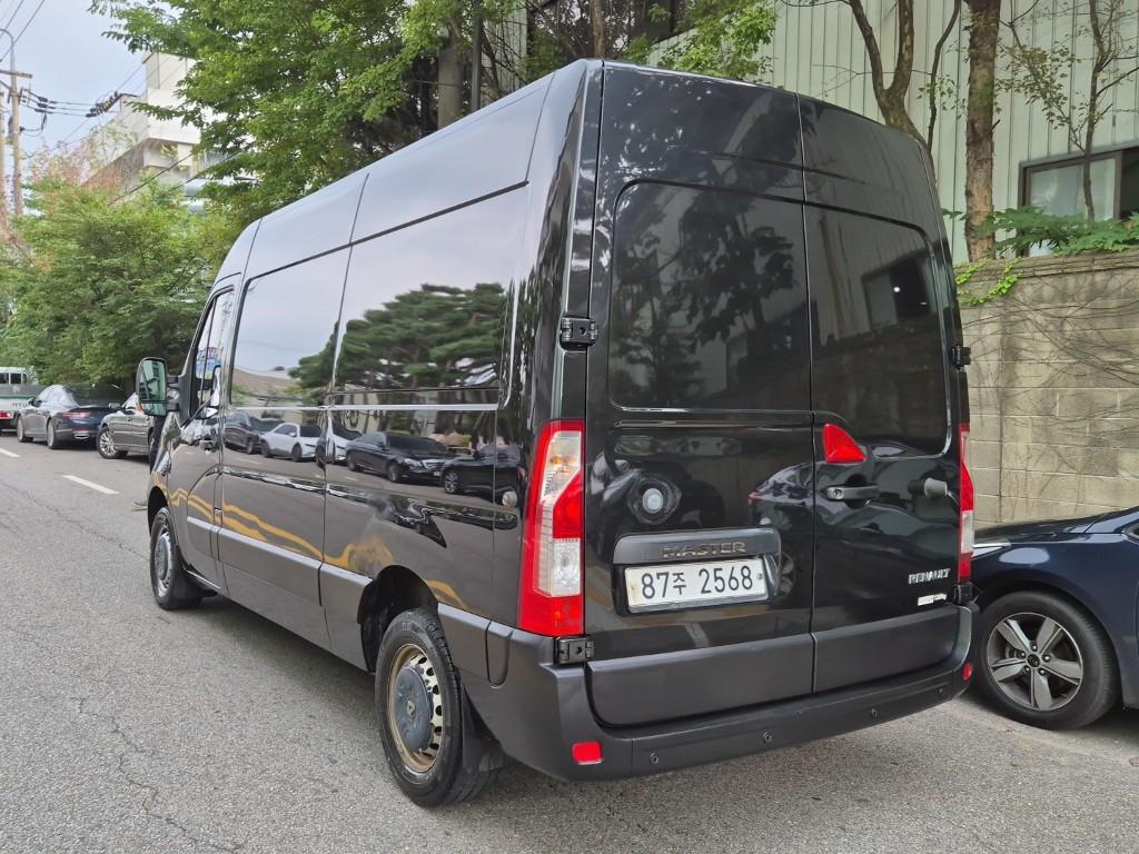 RENAULT(SAMSUNG) Master Van