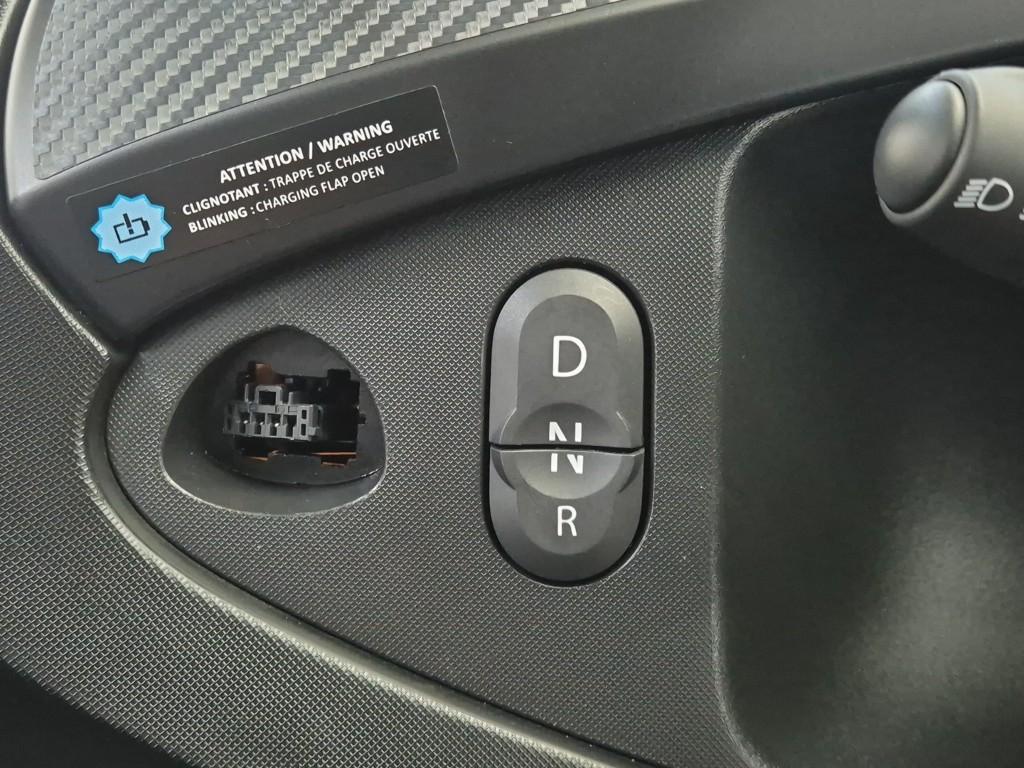 RENAULT(SAMSUNG) Twizy Intense