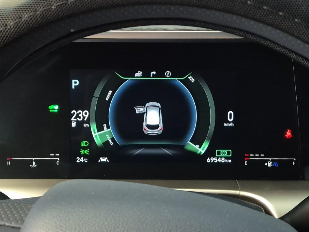 HYUNDAI Nexo FCEV