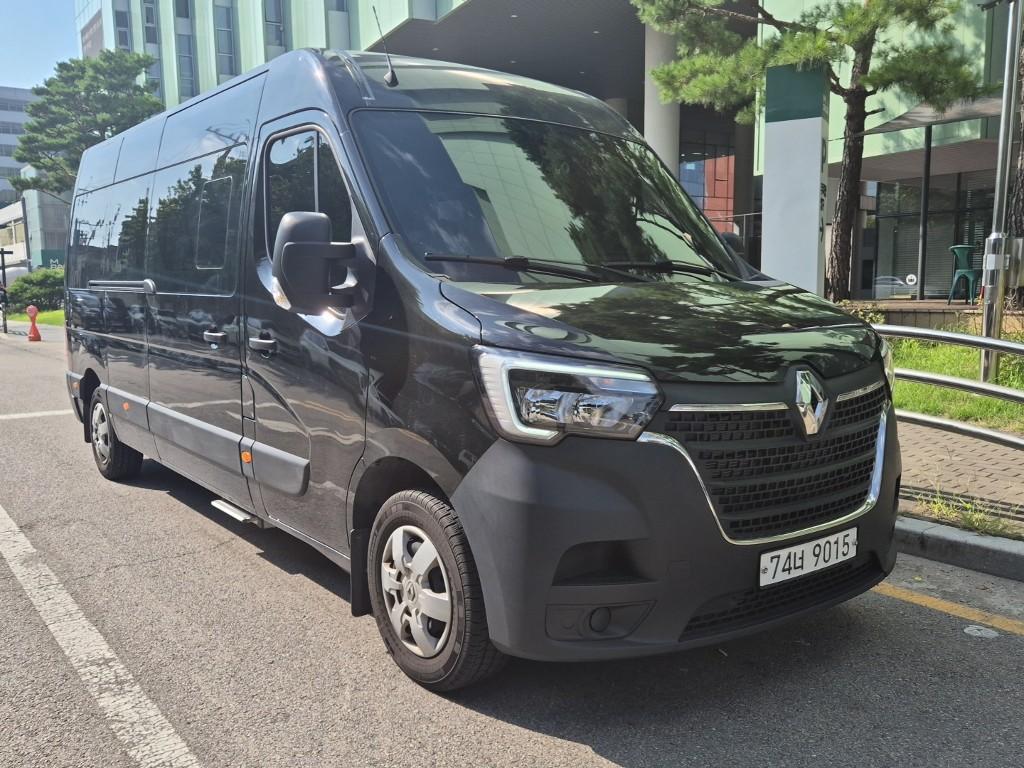 RENAULT(SAMSUNG) New Master 15-Seater
