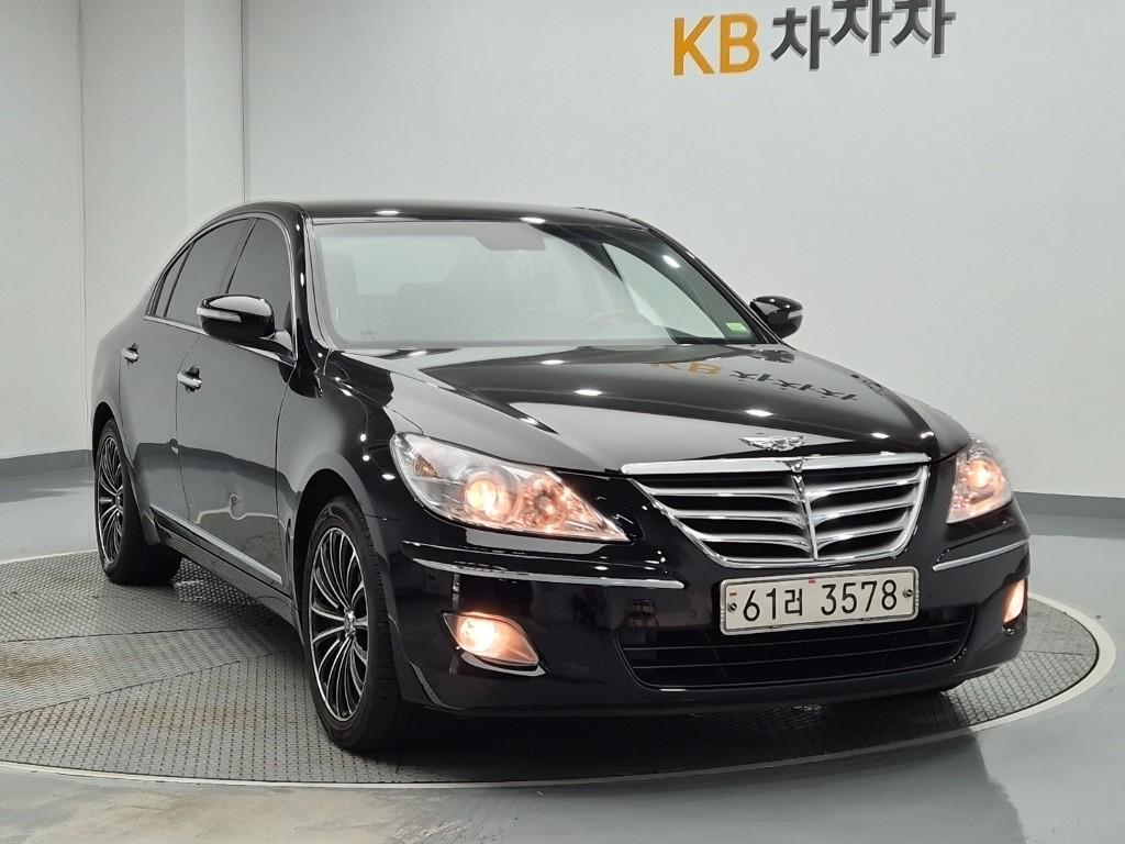 HYUNDAI Genesis BH 330