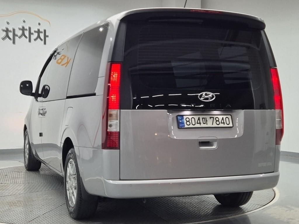 HYUNDAI Staria 3.5 LPG Cargo 3-Seater
