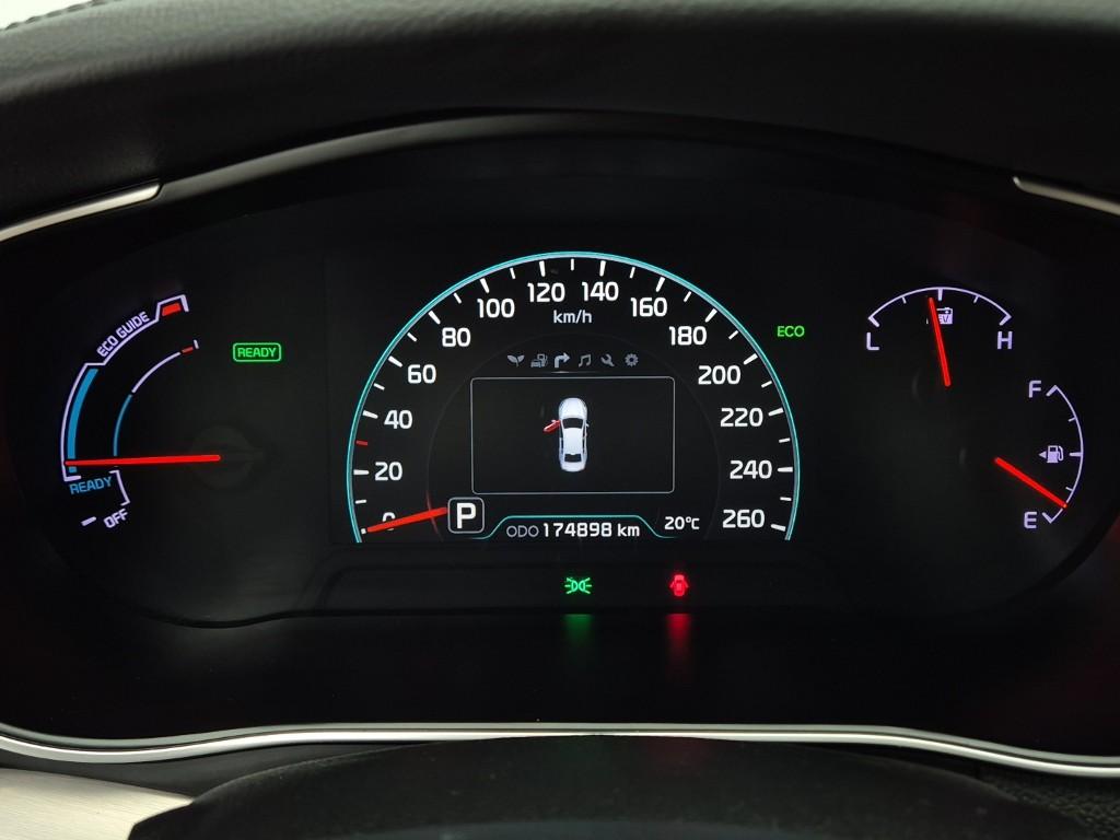 KIA K7 Hybrid 700h Prestige