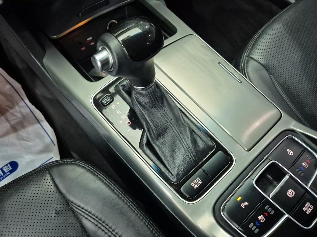 KIA K7 Hybrid 700h Prestige