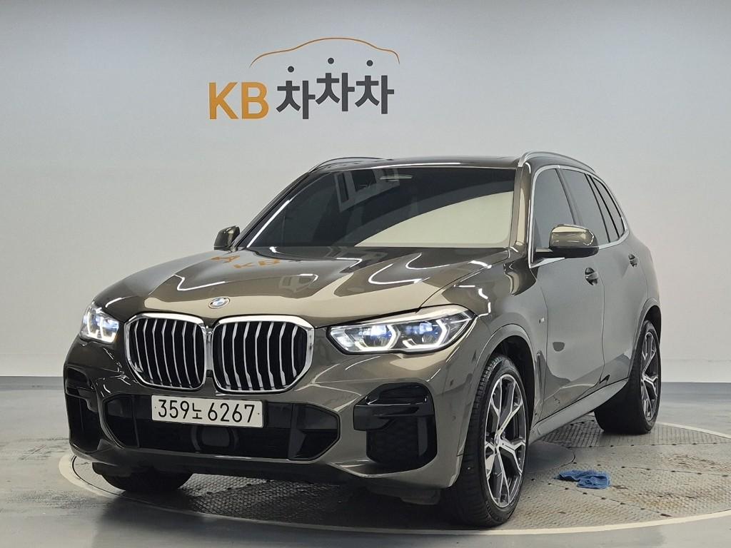 BMW X5 (4th gen) 2022