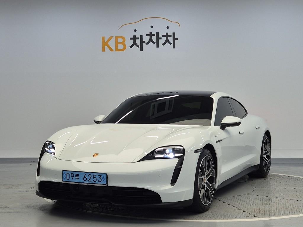Porsche 타이칸 2024