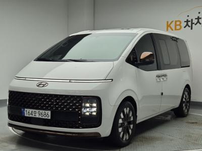 2.2 디젤 라운지 7인승 2WD
